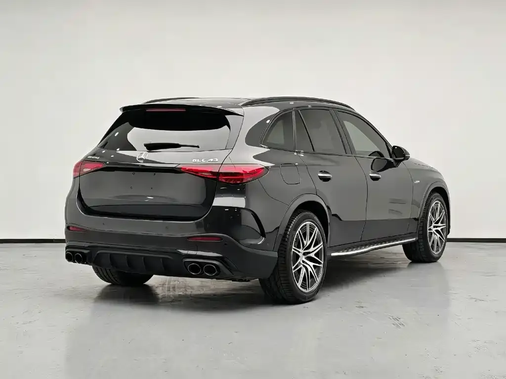 Mercedes-Benz GLC AMG — фото 8