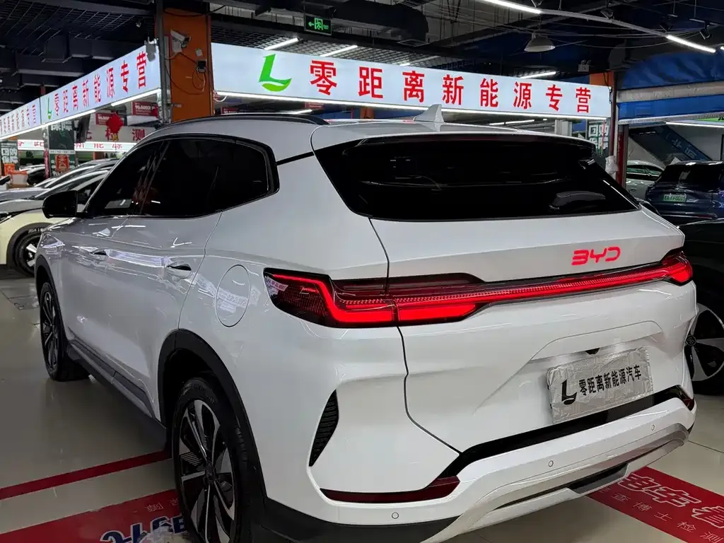 BYD PLUS New Energy — фото 9