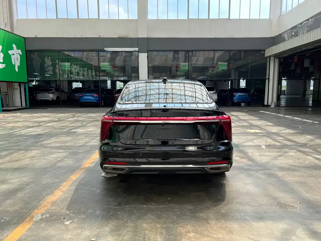 Hongqi H5 — фото 4