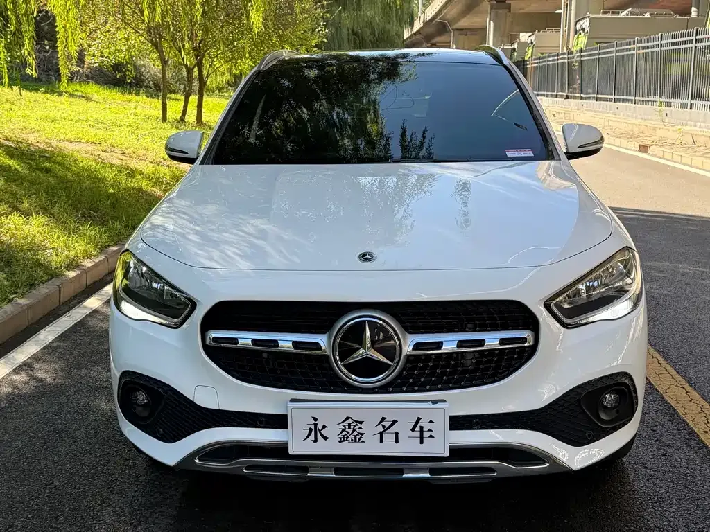 Mercedes-Benz GLA — фото 7
