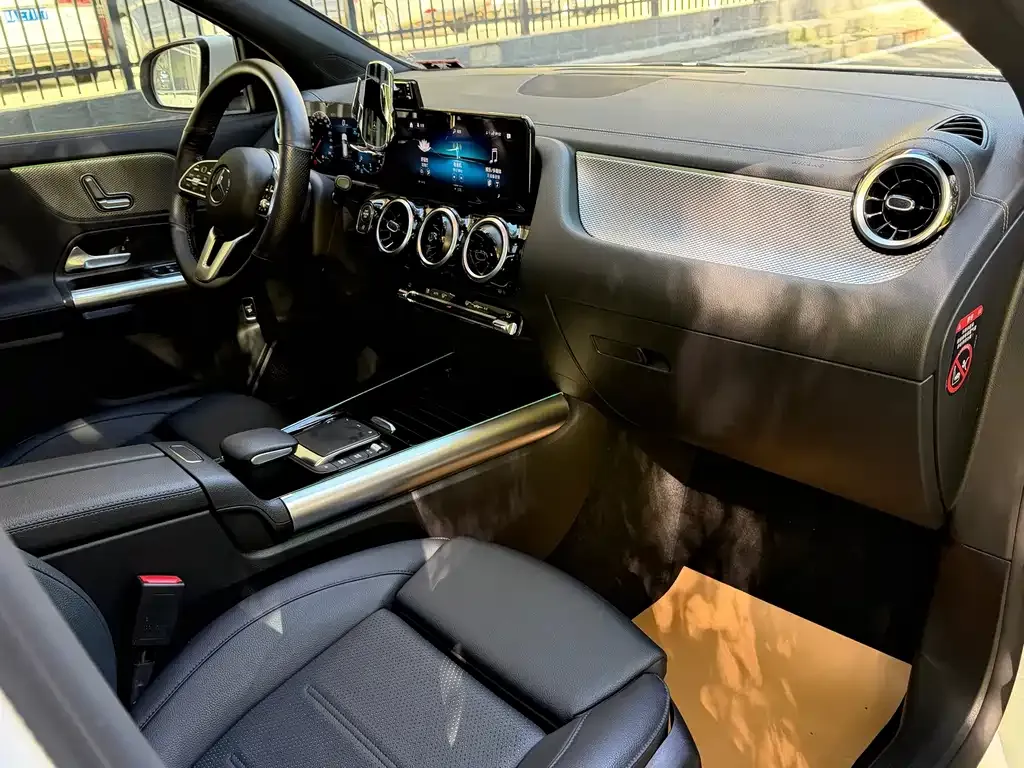 Mercedes-Benz GLA — фото 5