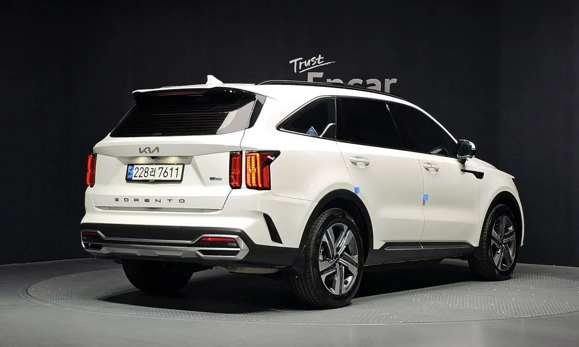 Kia Sorento — фото 7