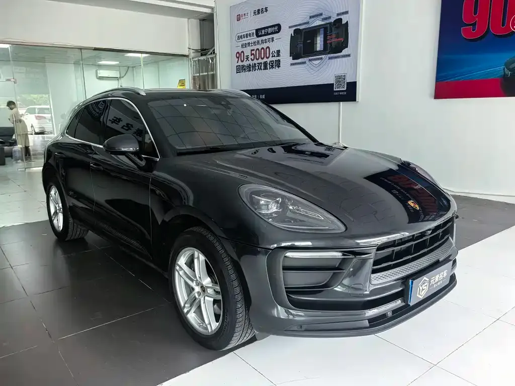 Porsche Macan — фото 1