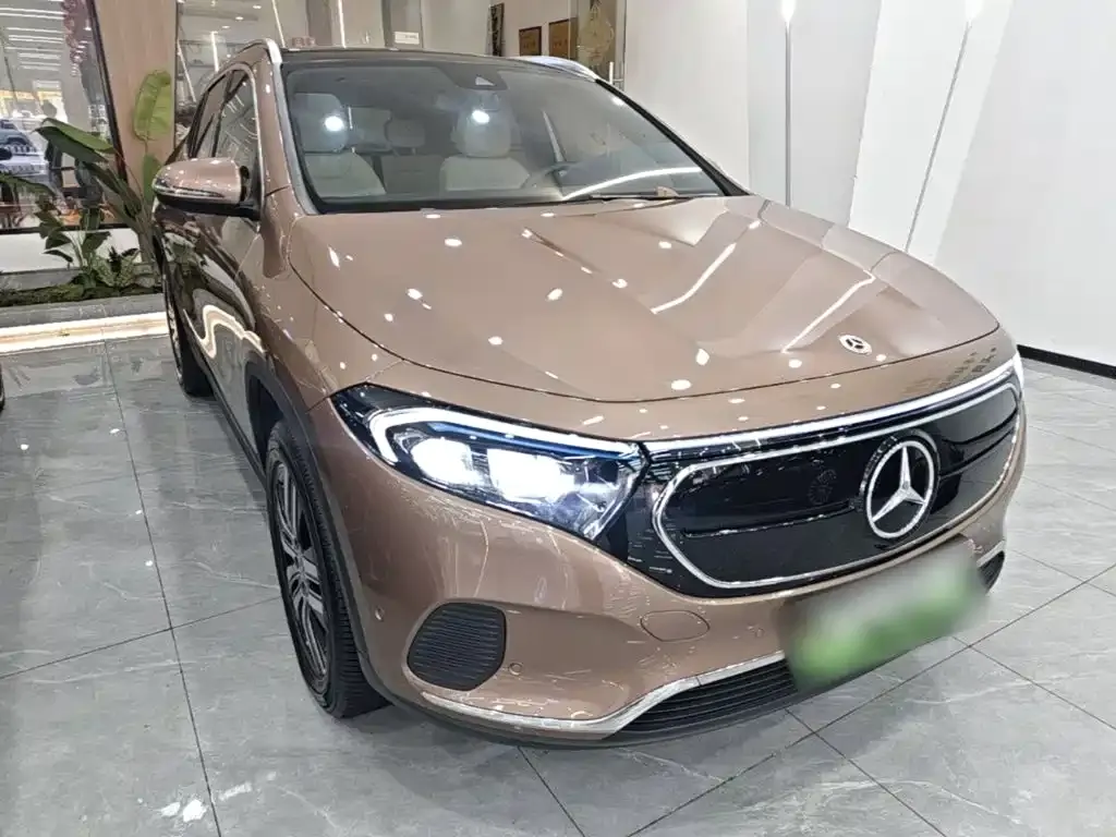 Mercedes-Benz EQA — фото 7
