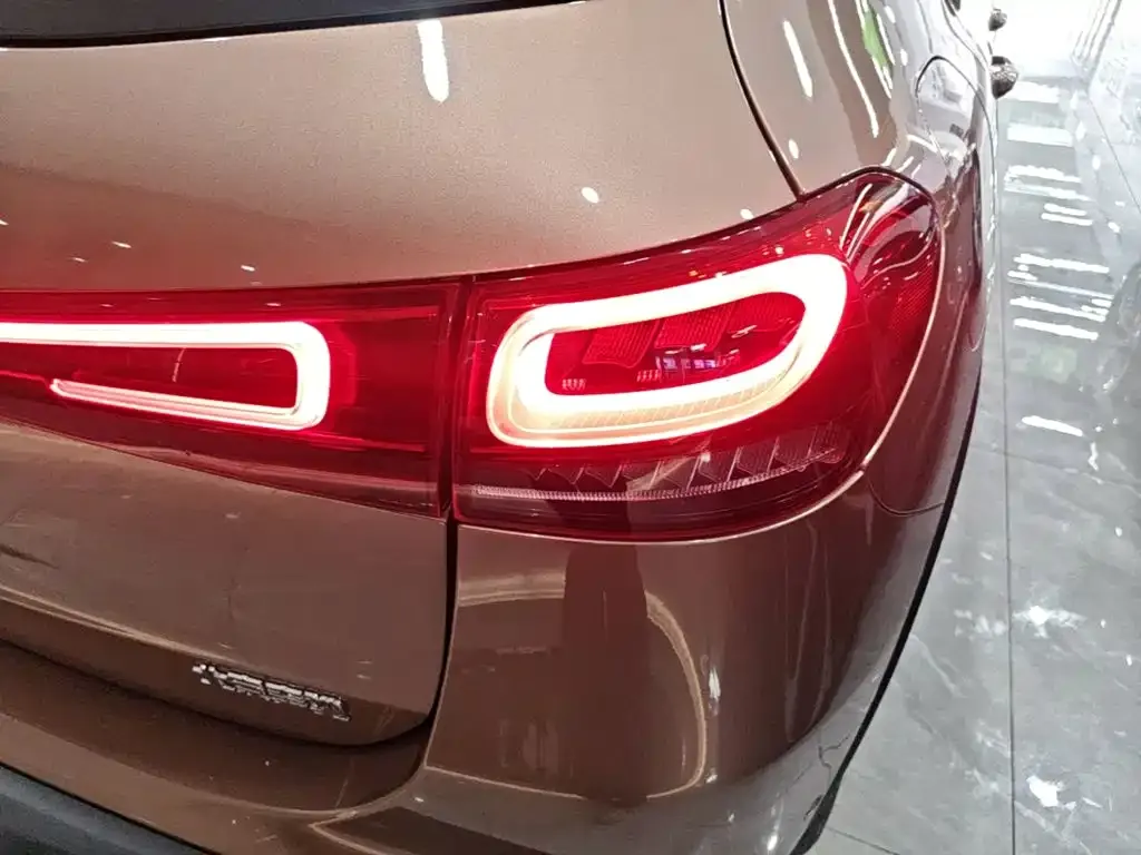 Mercedes-Benz EQA — фото 2