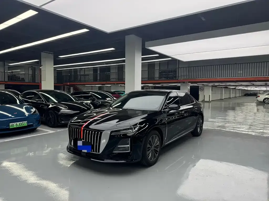 Hongqi H5 — фото 1