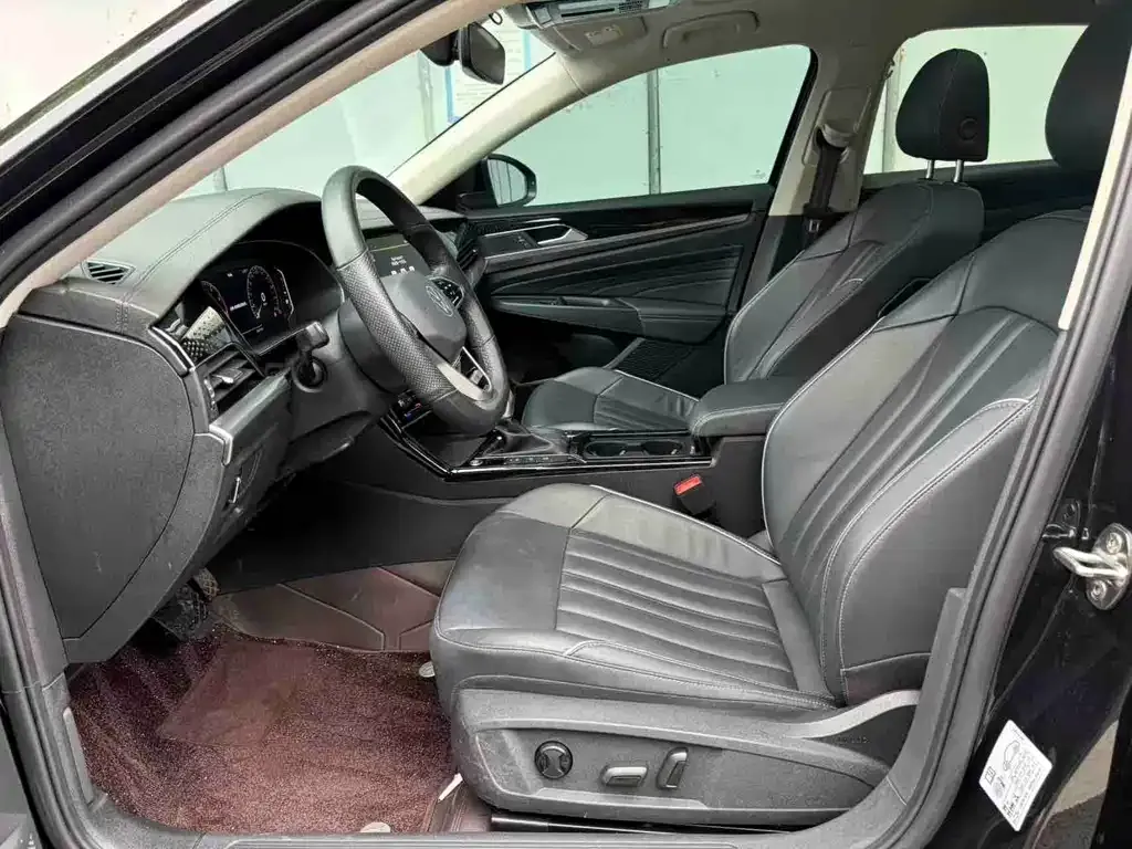 Volkswagen Passat — фото 4