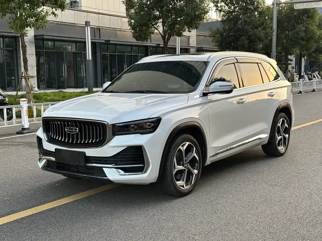 Geely Xingyue L — фото 1