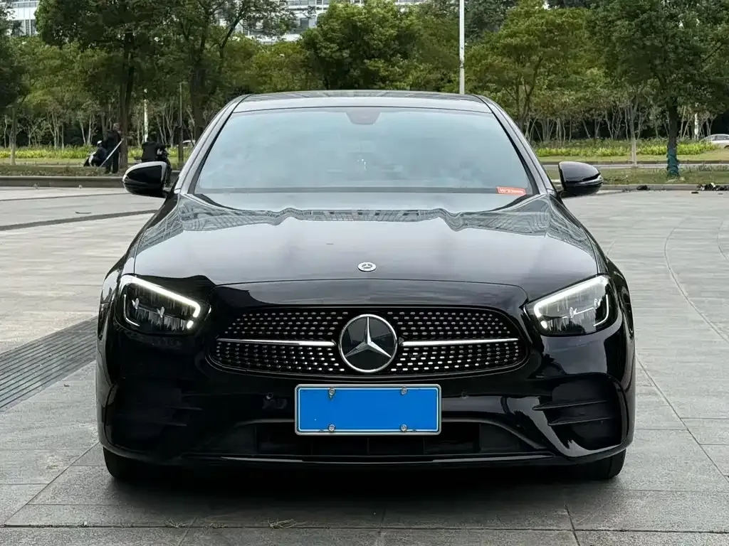 Mercedes-Benz E-Class (Import) — фото 3