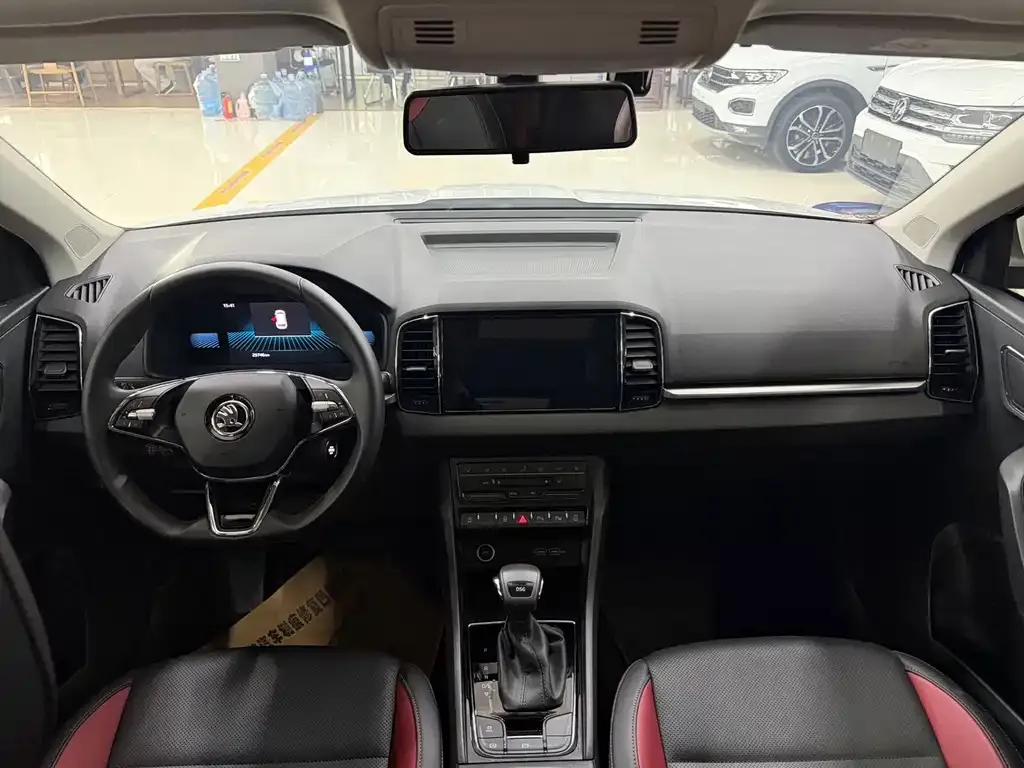 Skoda Karoq — фото 10