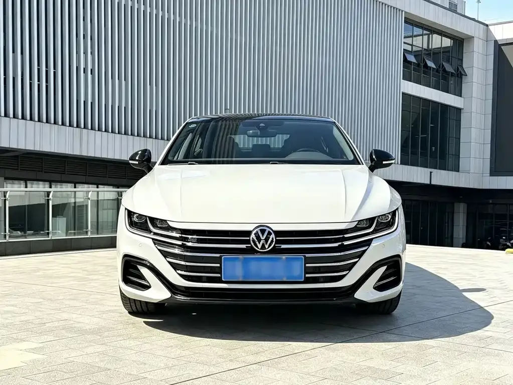 Volkswagen CC — фото 10