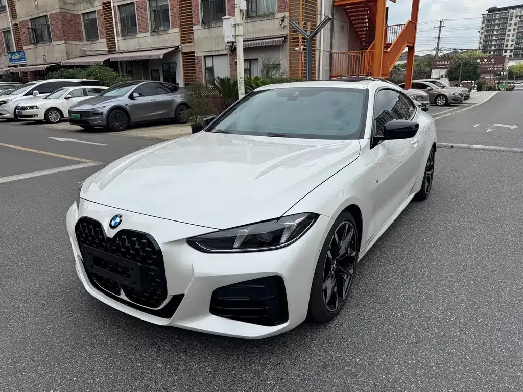 BMW 4 Series — фото 1