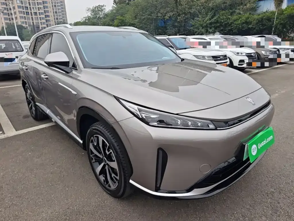 Roewe D5X DMH — фото 7