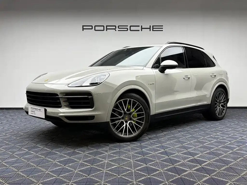 Porsche Cayenne Hybrid — фото 1