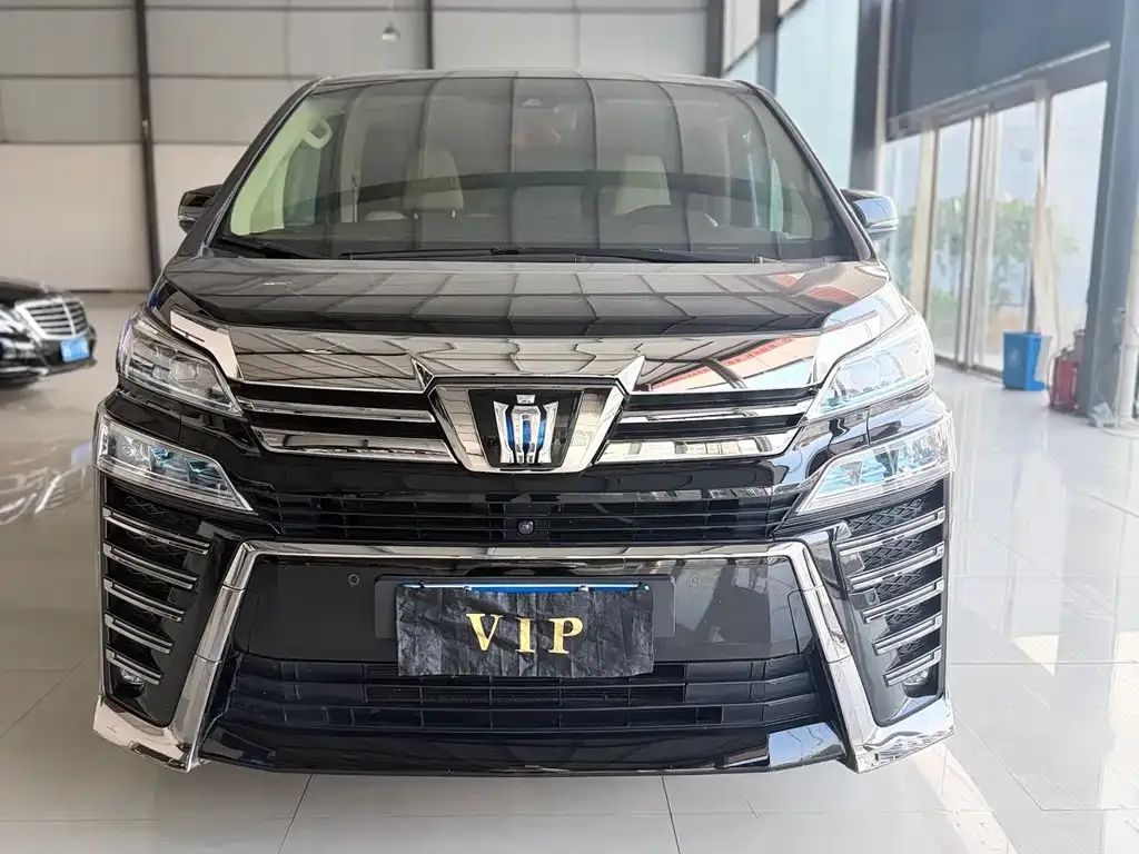 Toyota Vellfire — фото 6