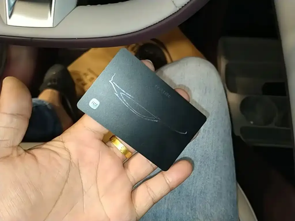 Xiaomi YU7 — фото 2