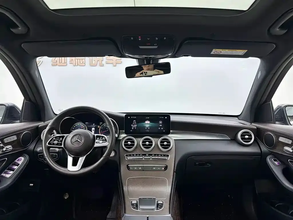 Mercedes-Benz GLC — фото 10
