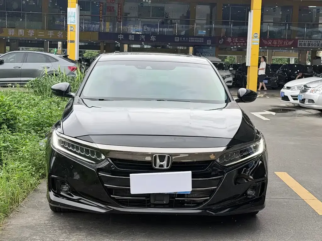 Honda Accord — фото 2