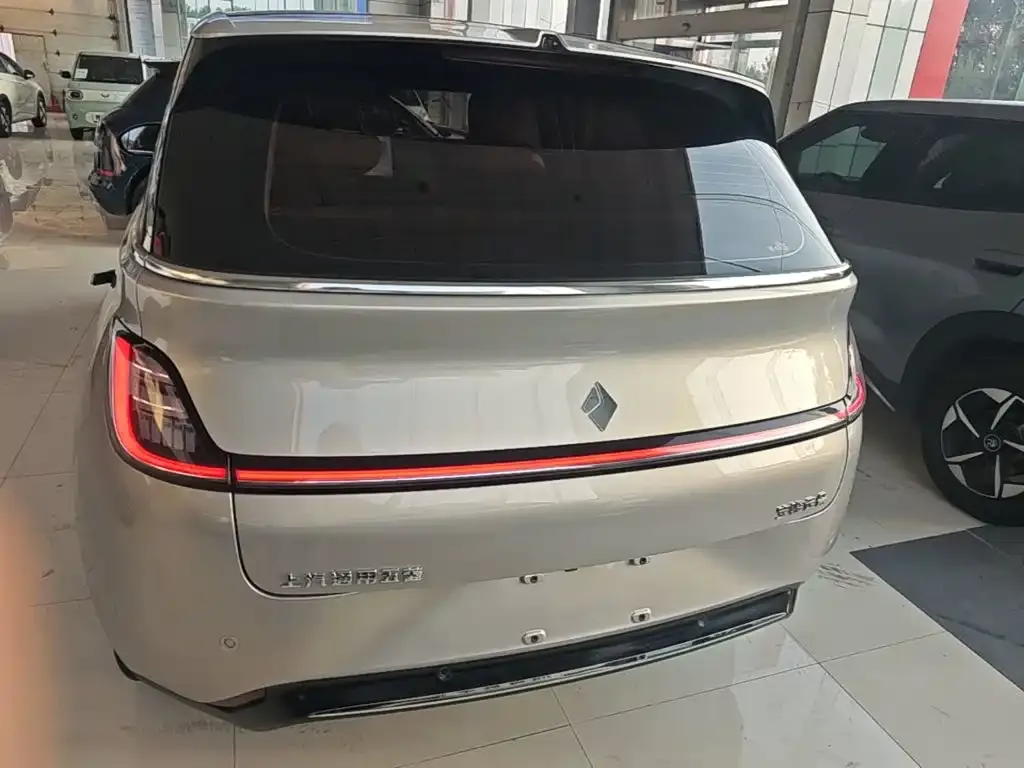Baojun Yunduo — фото 6
