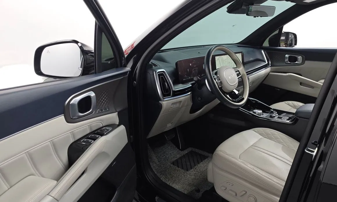 Kia Sorento — фото 6