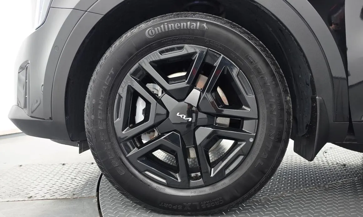 Kia Sorento — фото 9