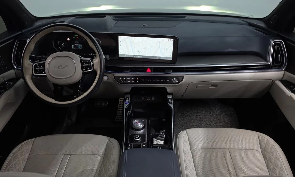 Kia Sorento — фото 7