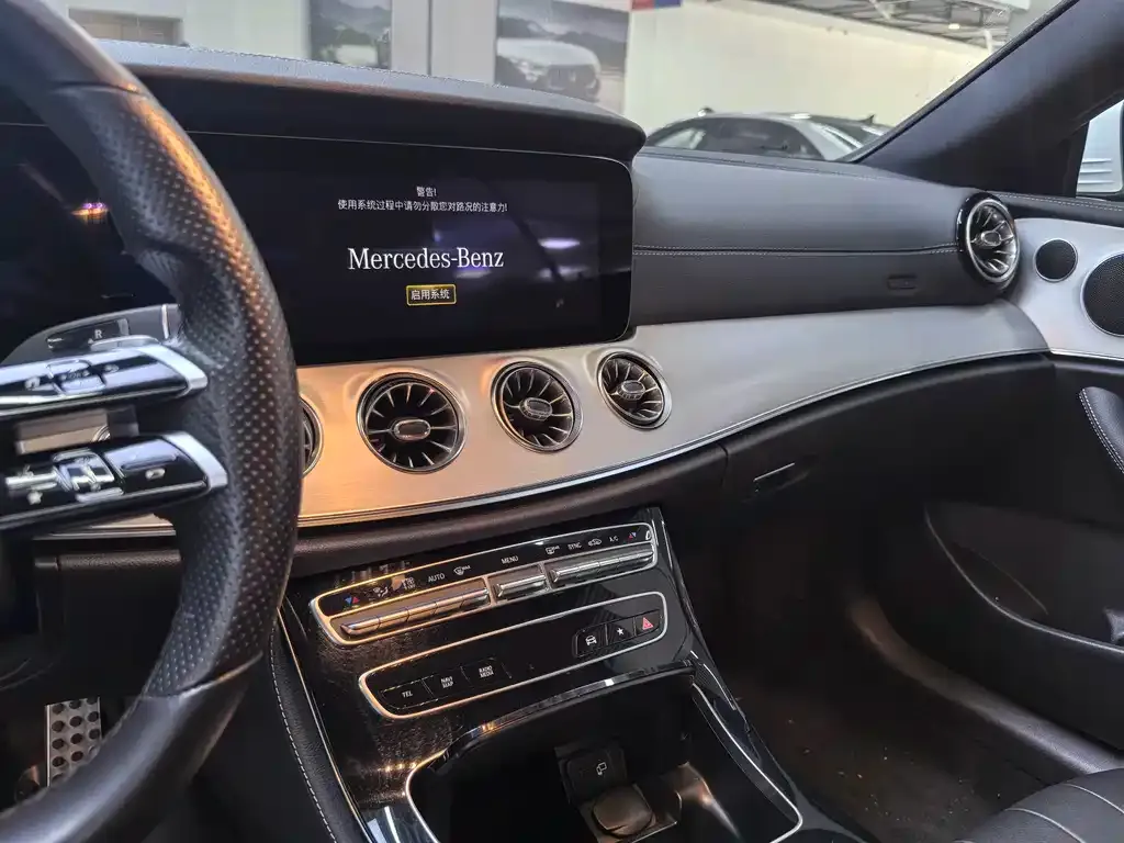 Mercedes-Benz E-Class (Import) — фото 4