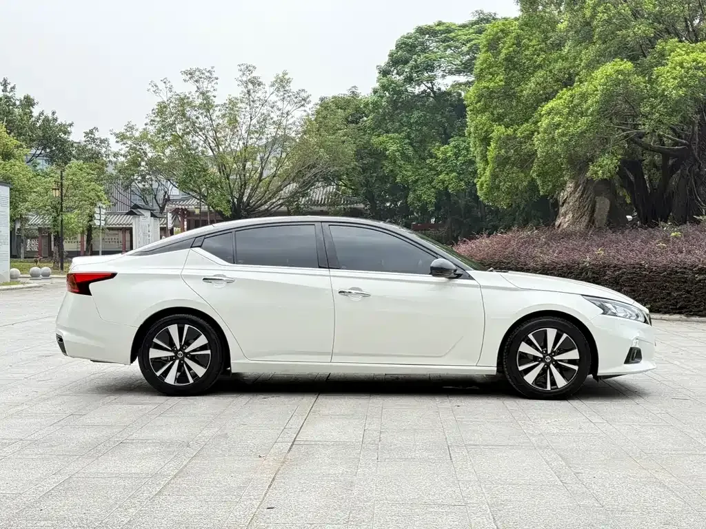 Nissan Teana — фото 5