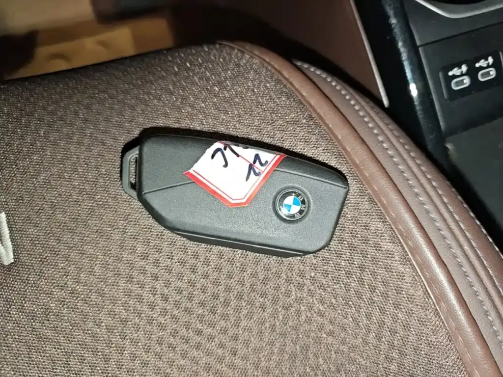 BMW X1 — фото 9