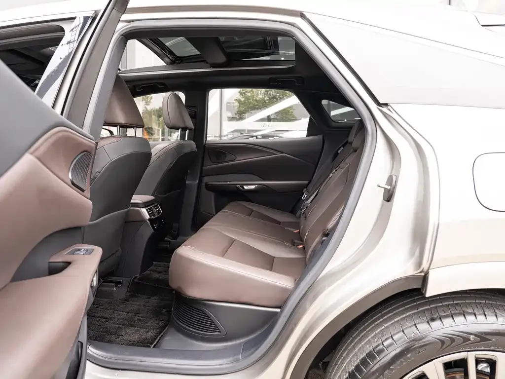 Lexus RX — фото 10