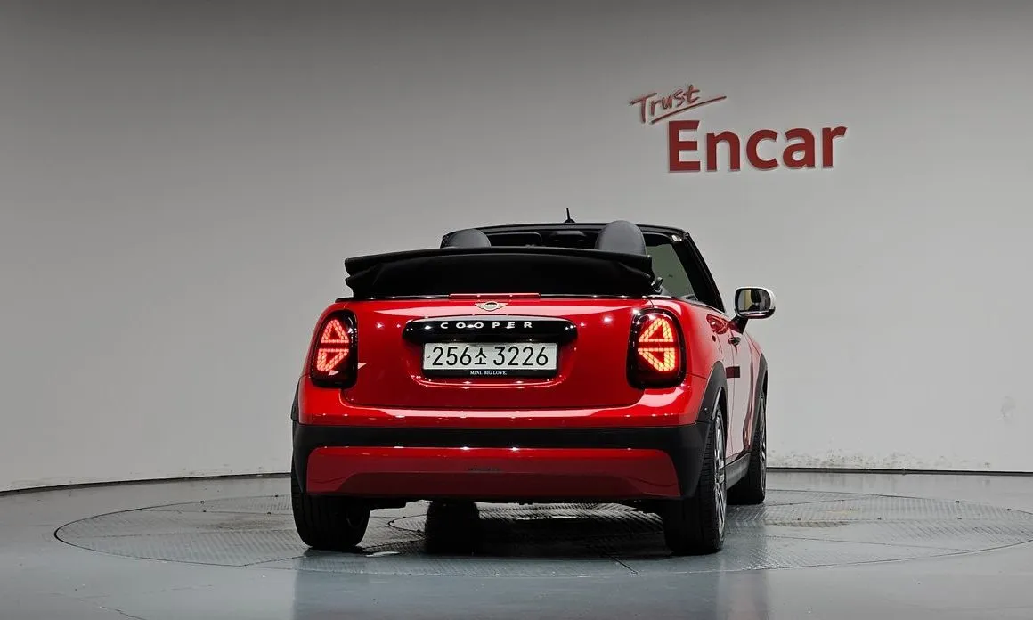 Mini Cooper Convertible — фото 2