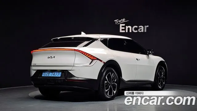 Kia EV6 — фото 6