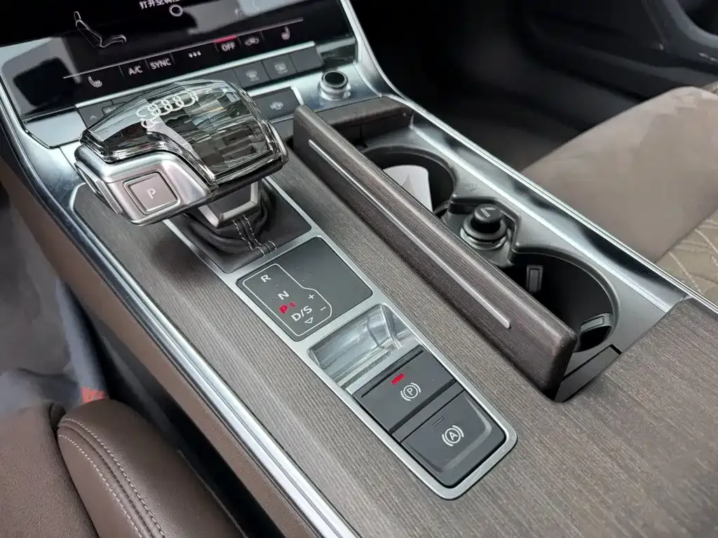 Audi A7L — фото 4