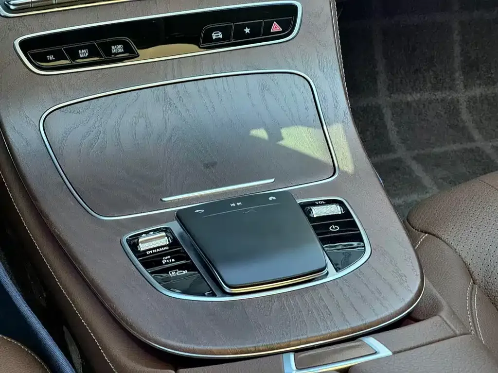 Mercedes-Benz E-Class New Energy — фото 7