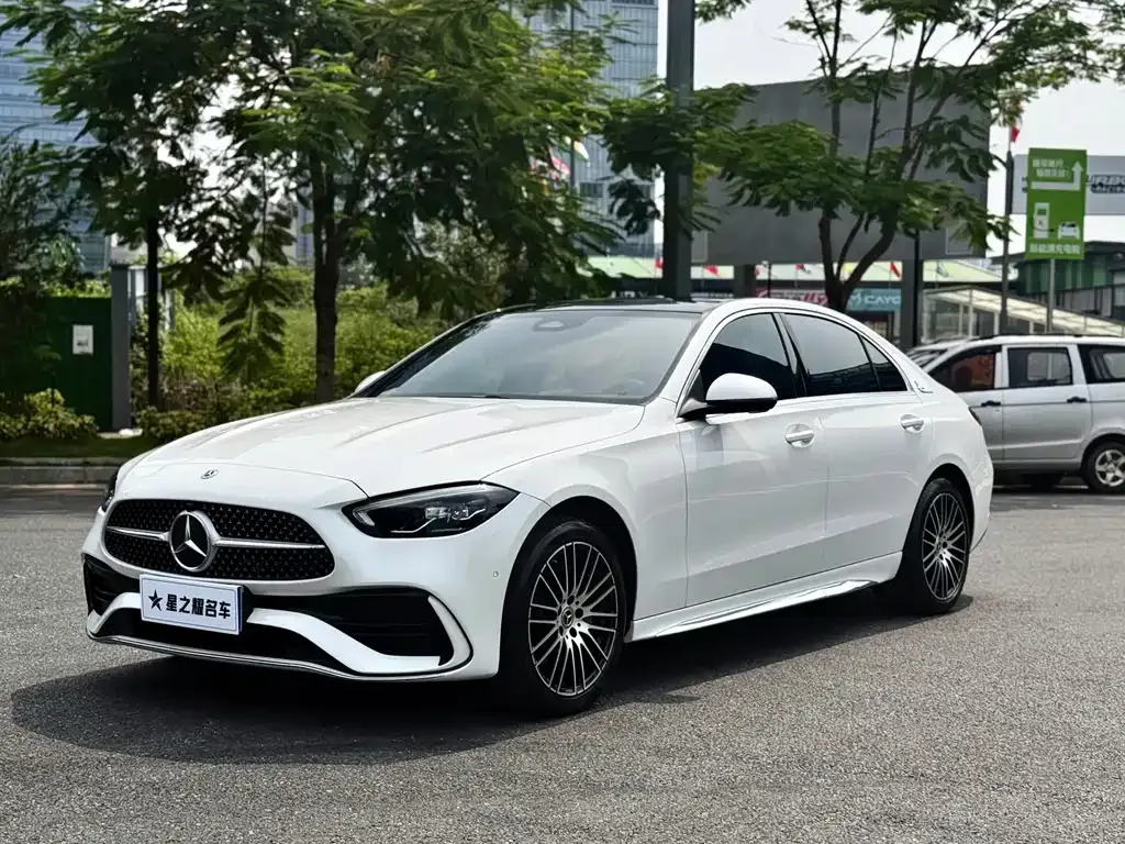 Mercedes-Benz C-Class — фото 1