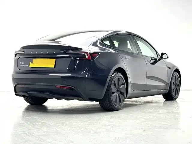 Tesla Model 3 — фото 2