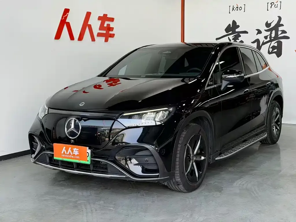 Mercedes-Benz EQE SUV — фото 1