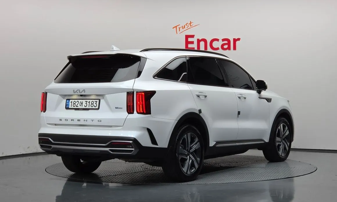 Kia Sorento — фото 10