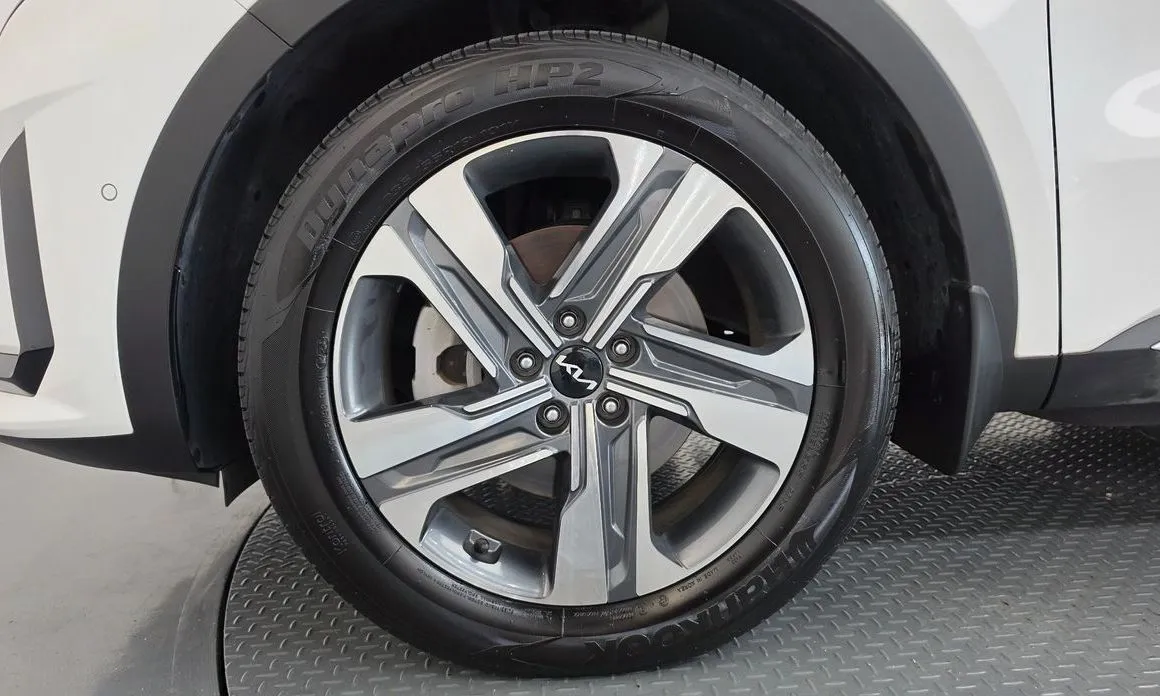 Kia Sorento — фото 6