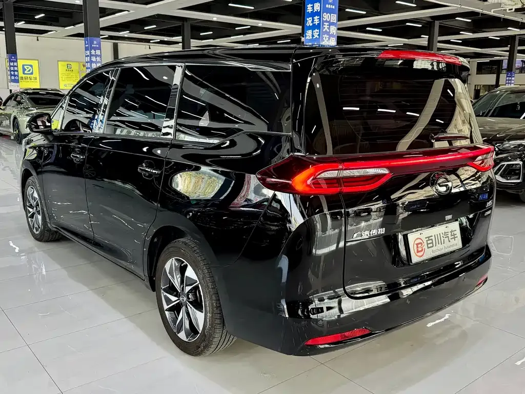 GAC Motor Trumpchi M6 — фото 7