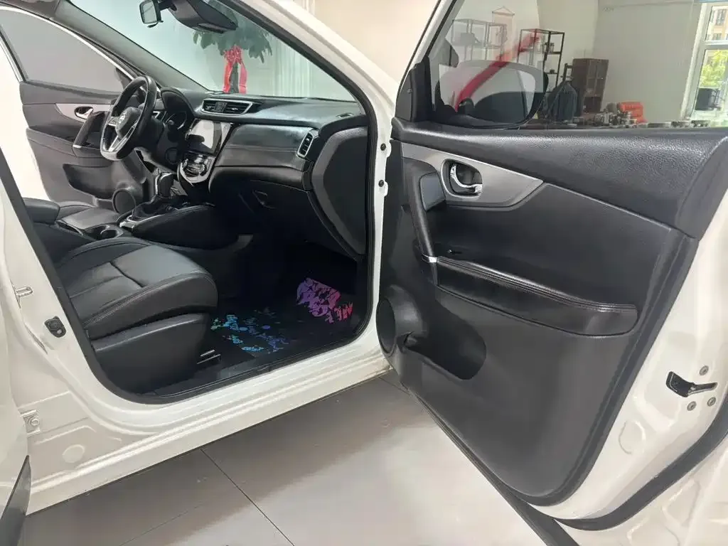 Nissan Qashqai — фото 4