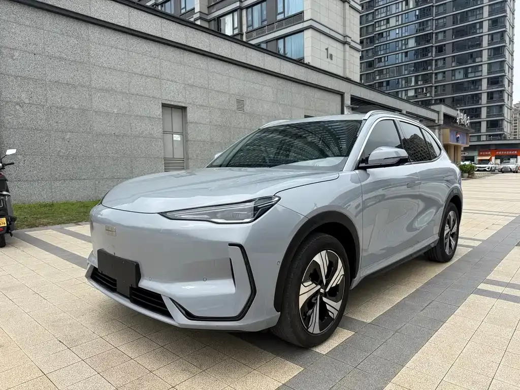 Geely Galaxy E5 — фото 1