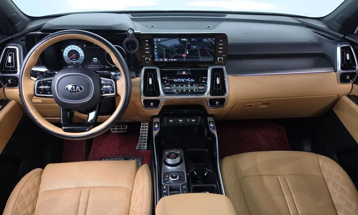 Kia Sorento — фото 9