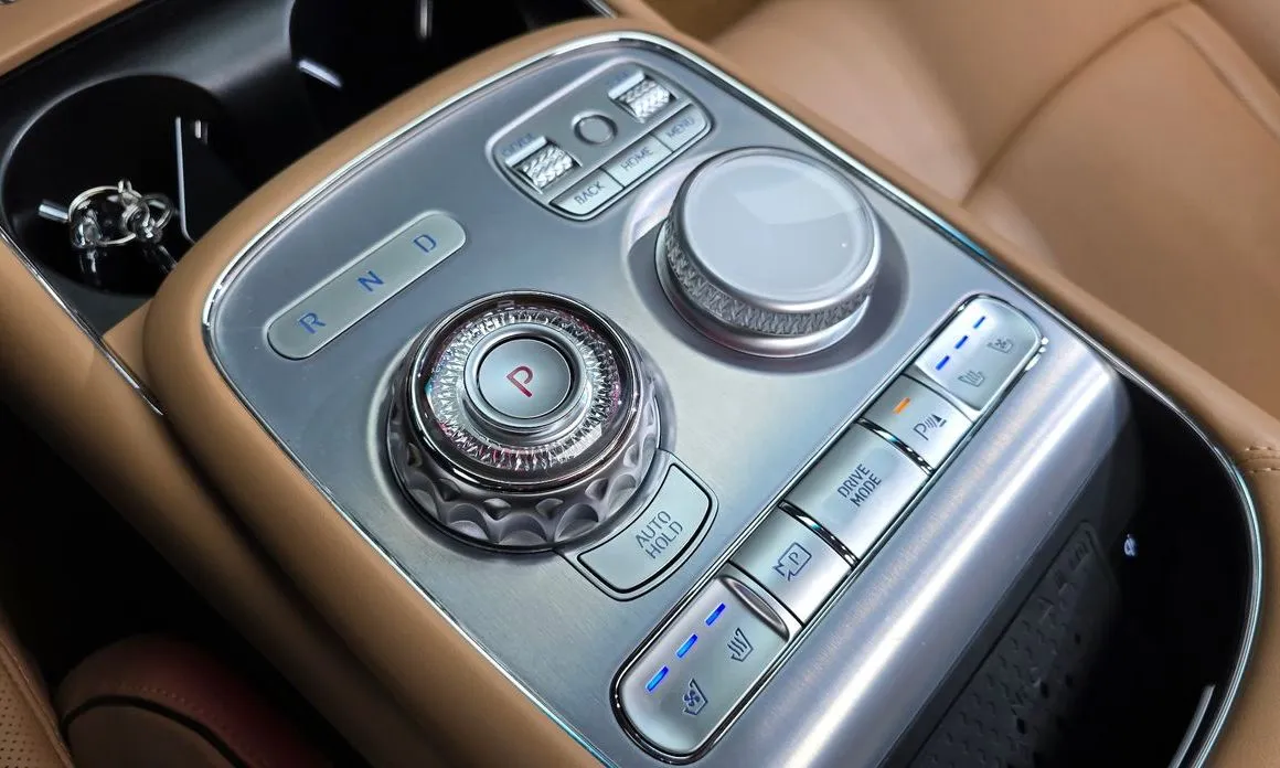 Genesis G90 — фото 9