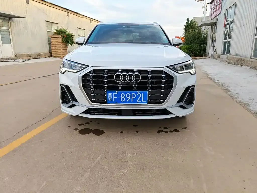 Audi Q3 — фото 4