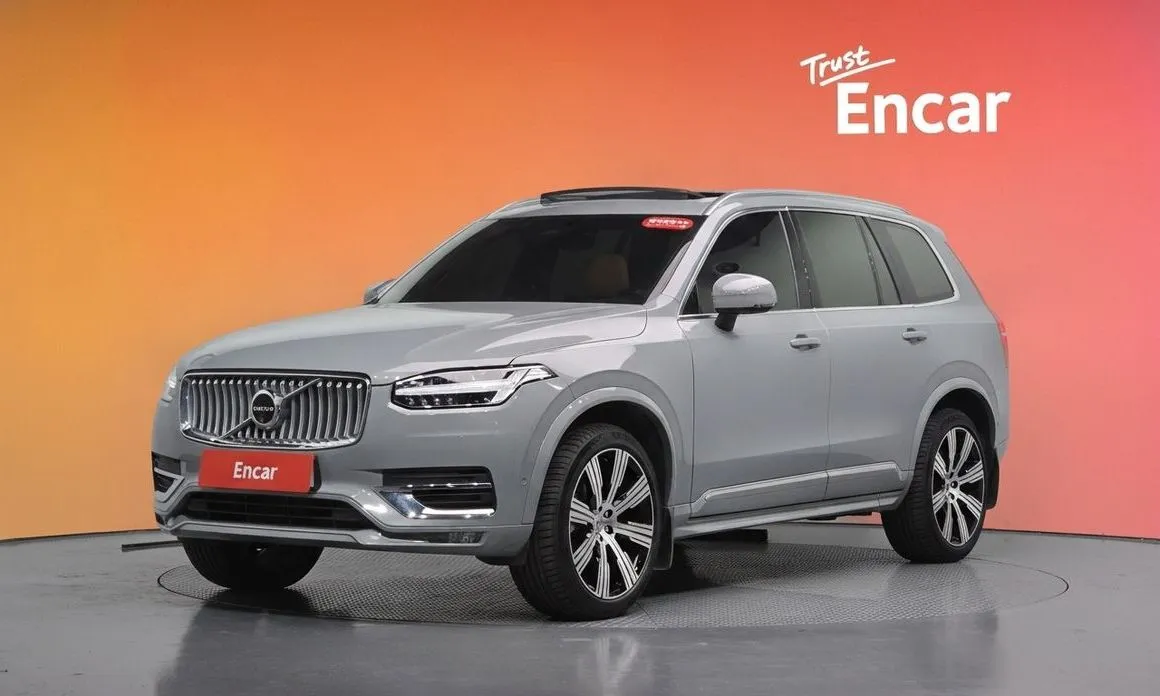 Volvo XC90 — фото 1
