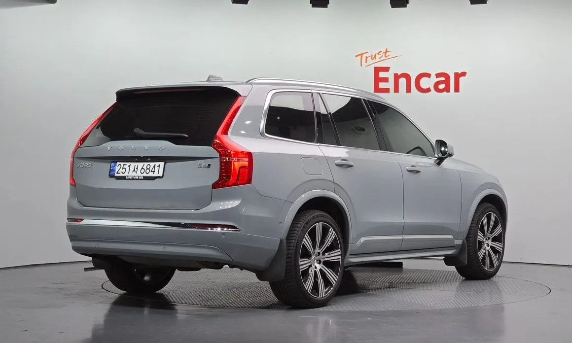 Volvo XC90 — фото 2
