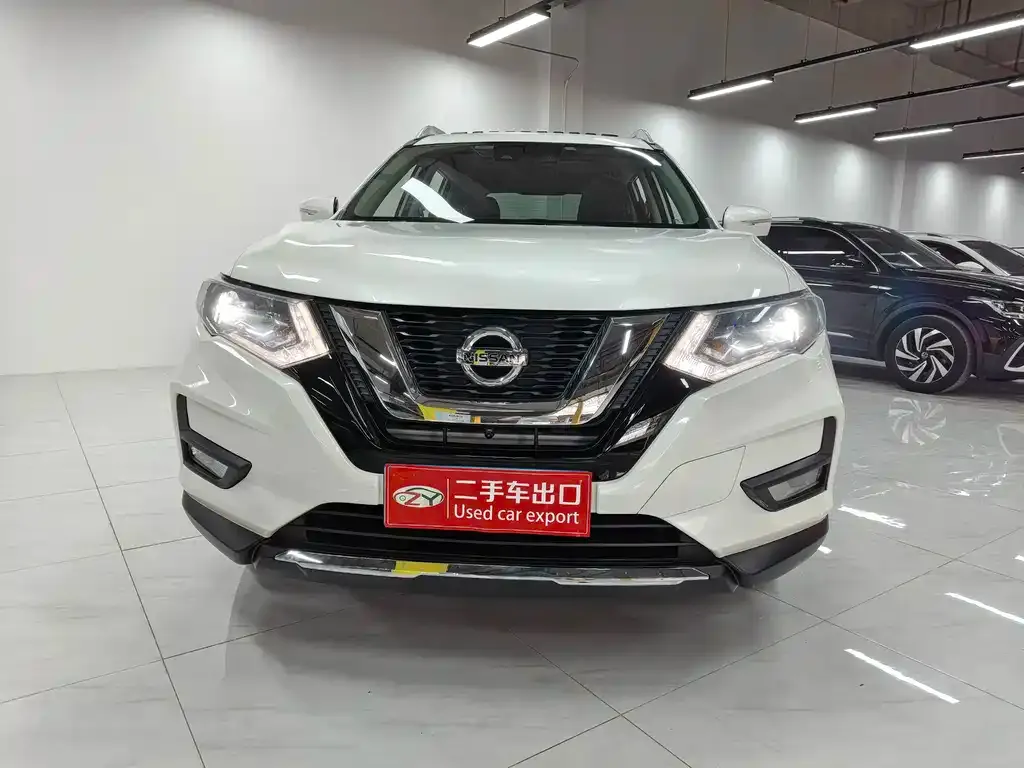 Nissan X-Trail — фото 10