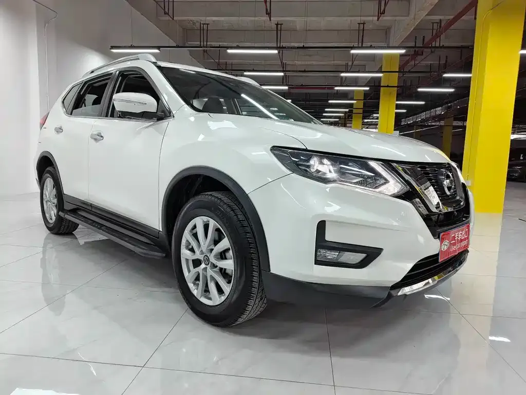 Nissan X-Trail — фото 4