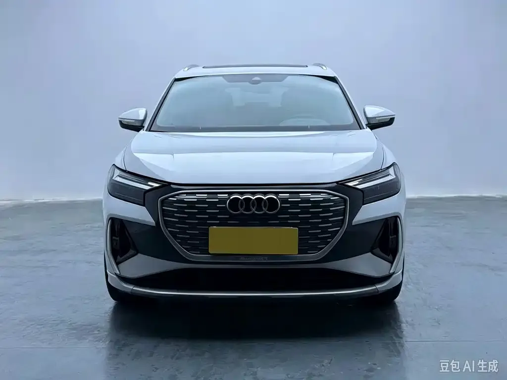 Audi Q4 e-tron — фото 9